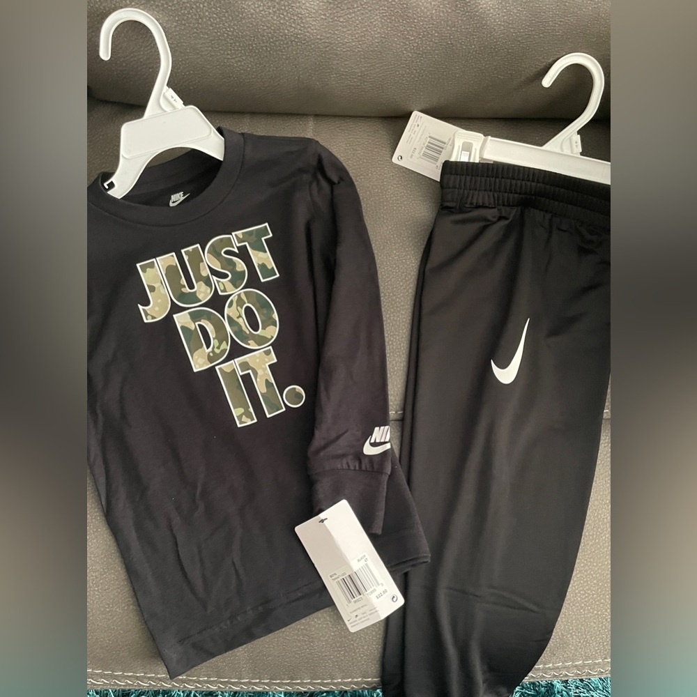 Nike toddler track suit